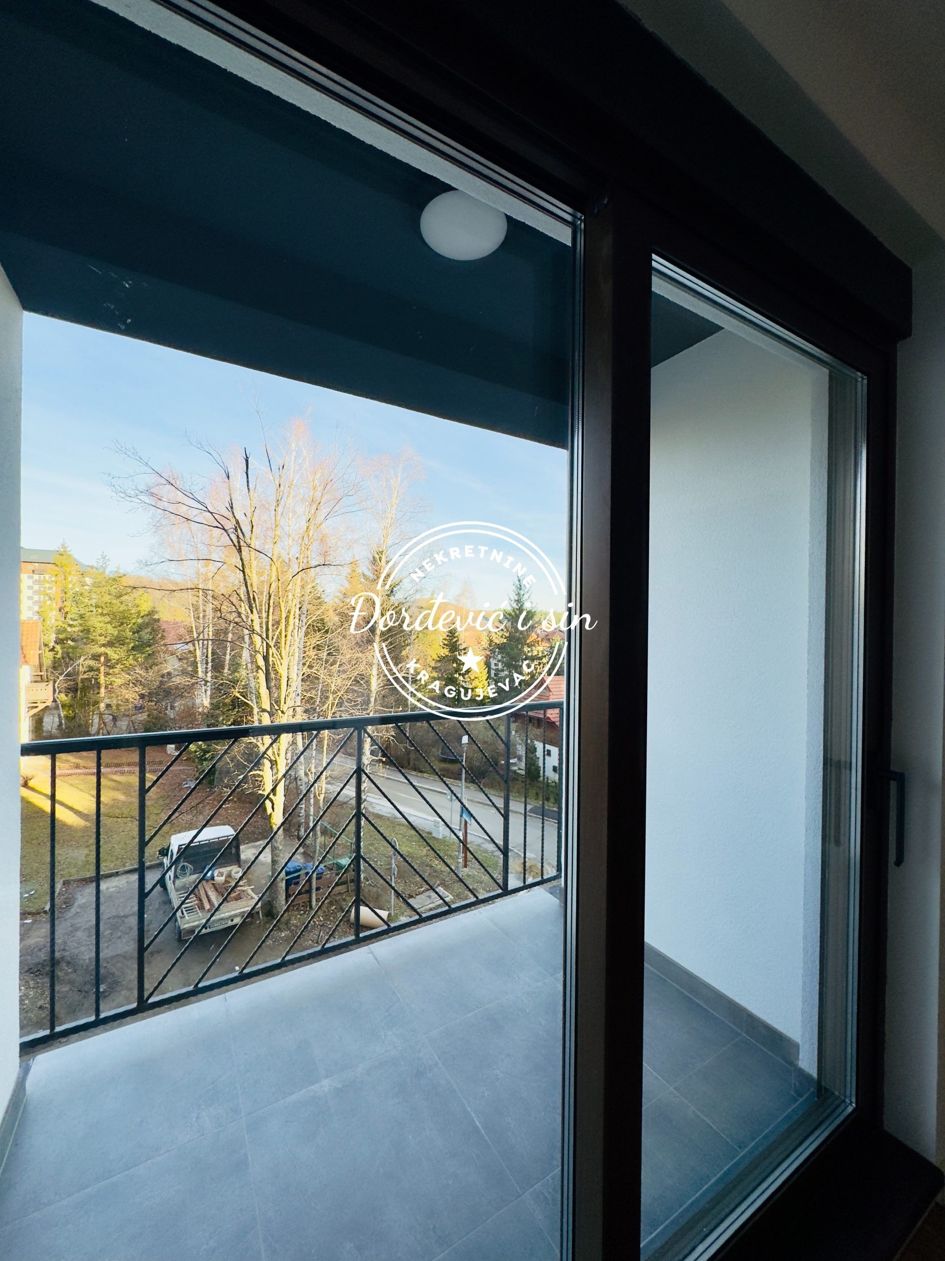 prodaja stanova apartmana zlatibor novogradnja nekretnine djordjevic i sin 06