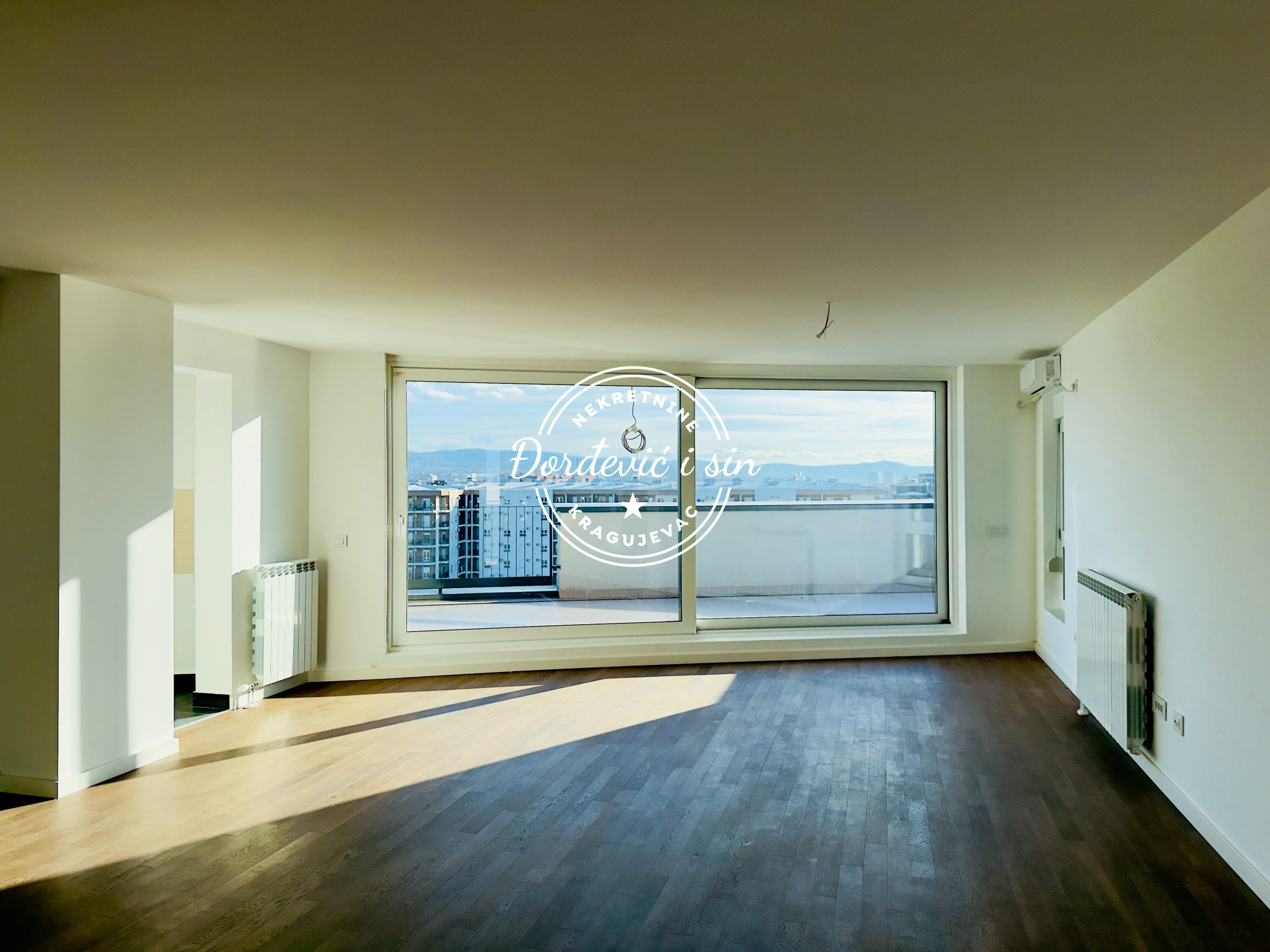 prodaja stanova pent house novogradnja tesla palace kragujevac nekretnine djordjevic i sin 05