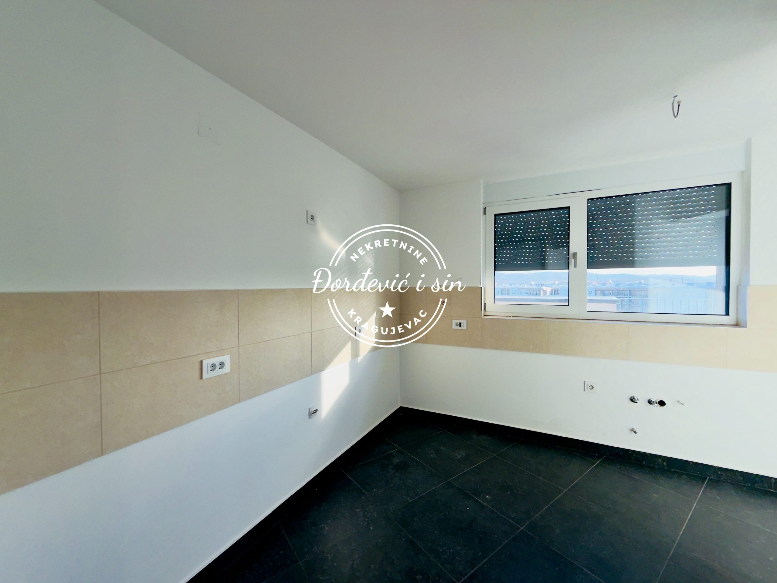 prodaja stanova pent house novogradnja tesla palace kragujevac nekretnine djordjevic i sin 09